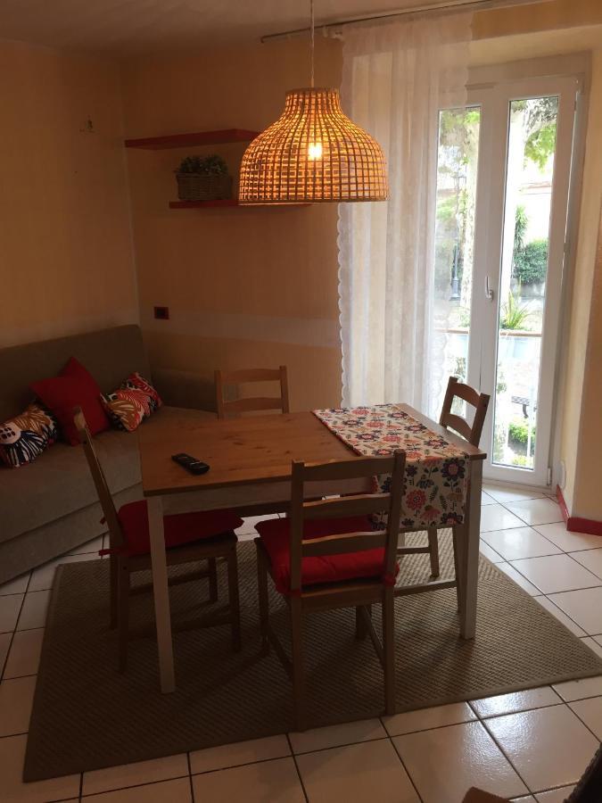 Apartamento Petit Bijou Varenna Exterior foto