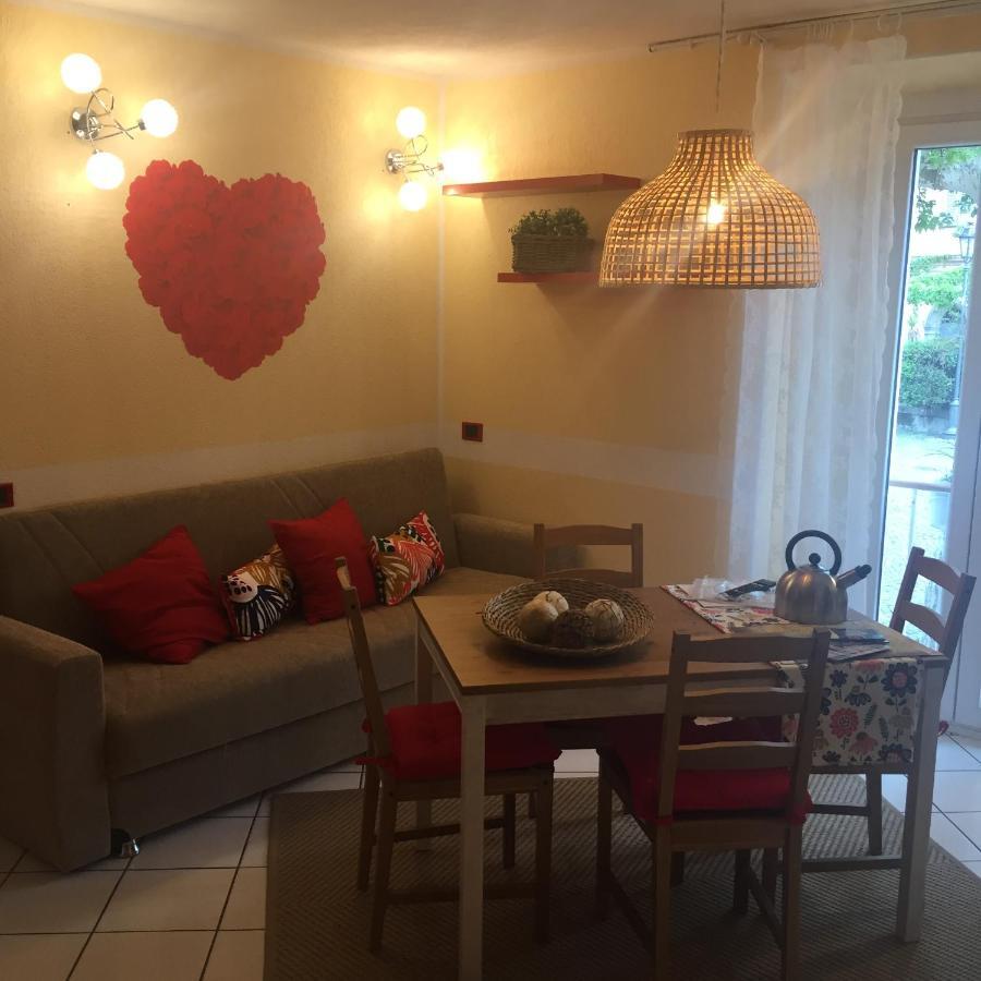 Apartamento Petit Bijou Varenna Exterior foto