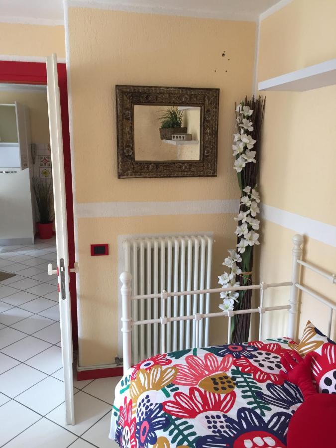 Apartamento Petit Bijou Varenna Exterior foto